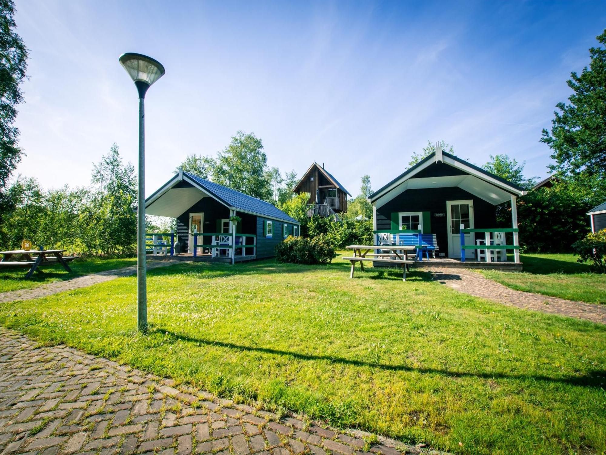 Chalet With Dishwasher, In Natural Environment IJhorst Extérieur photo